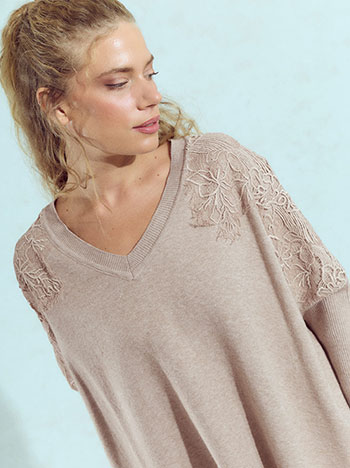 Sweater with embroidered shoulders in dark beige