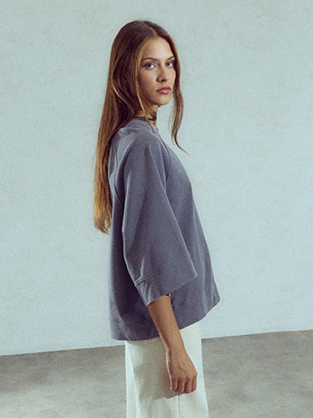 Three quarter sleeve sweatshirt in blue