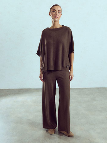 Top and wide leg trousers knitted set in brown
