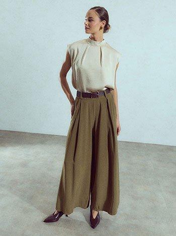 Wide leg trousers with belt in khaki