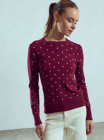 Sweater with hearts in wine red