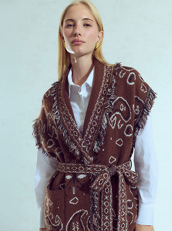 Sleeveless knit cardigan with fringes in brown
