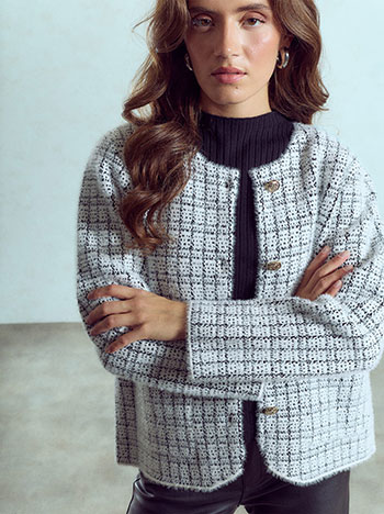 Fluffy cardigan with pockets in white