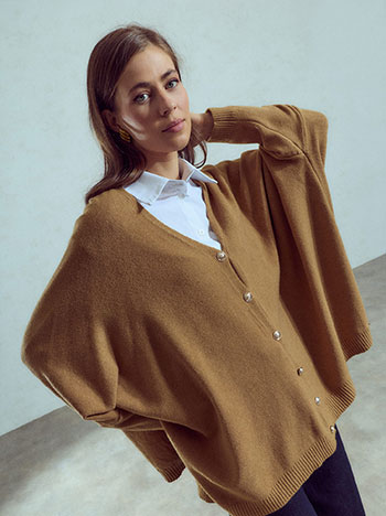 Ζακέτα ασύμμετρη oversized σε καμηλό