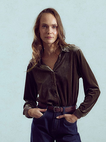 Velvet shirt in brown