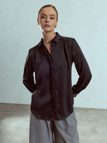 Satin shirt in black