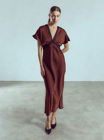 Satin dress with lace details in wine red