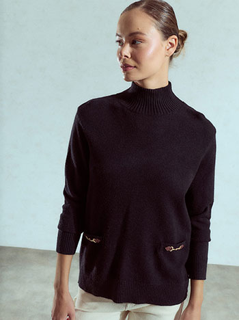 Sweater with metallic details in black