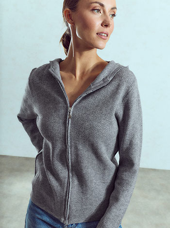 Knit cardigan with hoodie in grey