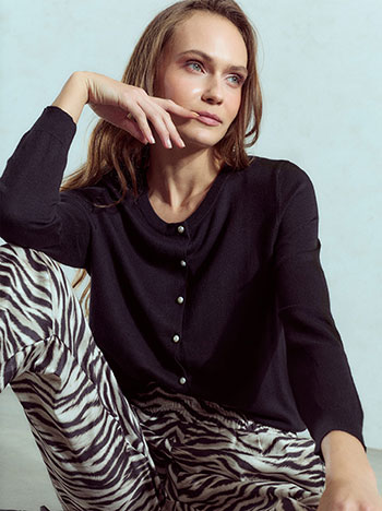 Viscose cardigan in black