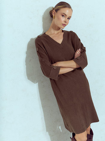 Knit dress with decorative buttons in dark brown