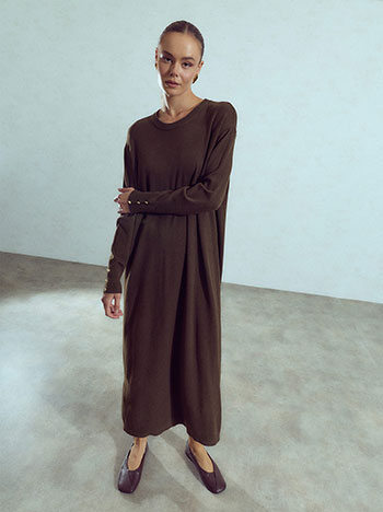 Maxi knit dress in dark brown