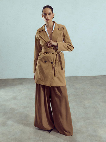 Trench coat with detachable belt in camel