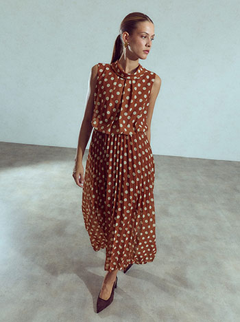 Midi dress with polka dots in terracota