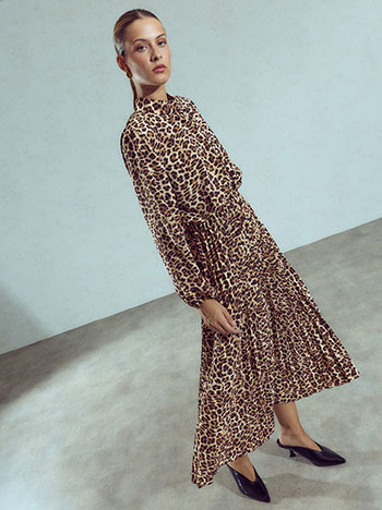 Leopard pleated dress in beige
