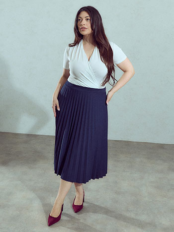 Pleated midi skirt in dark blue
