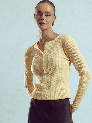 Sweater with buttons in yellow