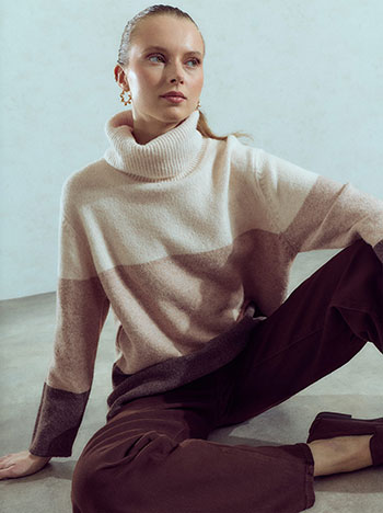Knit turtleneck with stripes in beige