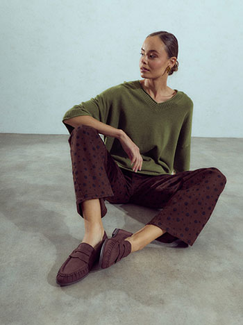 Oversized sweater in khaki