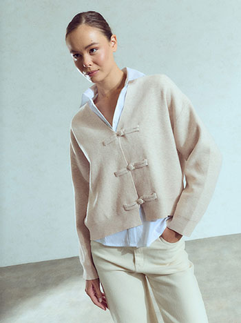 Cardigan with buttons in beige