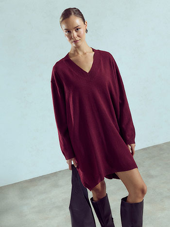 Assymetric oversized dress in wine red