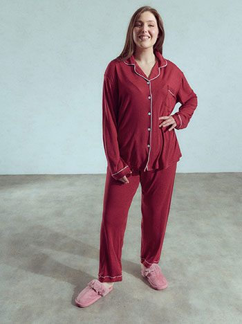 Pyjama set with buttons in dark red