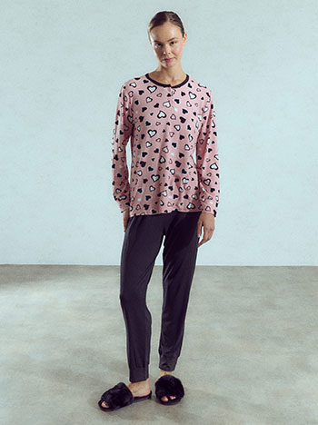 Pyjama set with hearts in pink