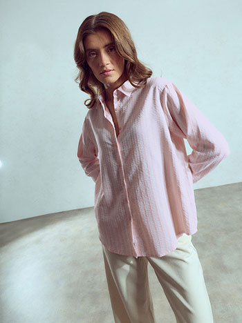 Striped shirt in pink