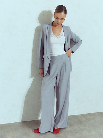 Striped trousers with pleats in grey