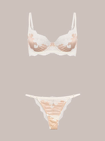 Lingerie set with lace in beige