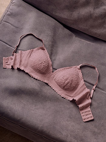 Non wired lace bra in purple