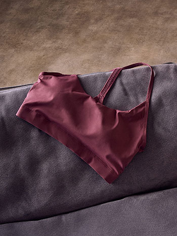 Solid sports bra in dark purple