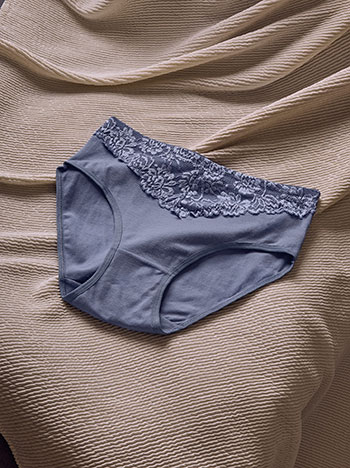 High waisted briefs with lace in rough blue