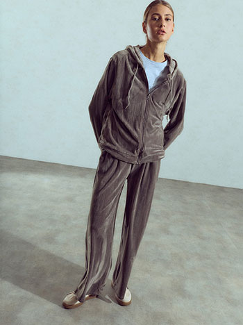 Velvet tracksuit in grey