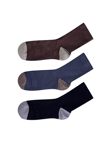 3 pack mens socks in brown, black, dark blue