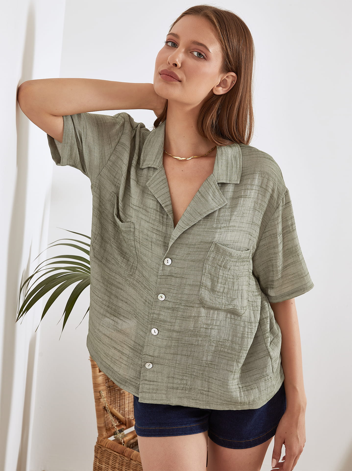 Shirt with pockets in khaki | Celestino