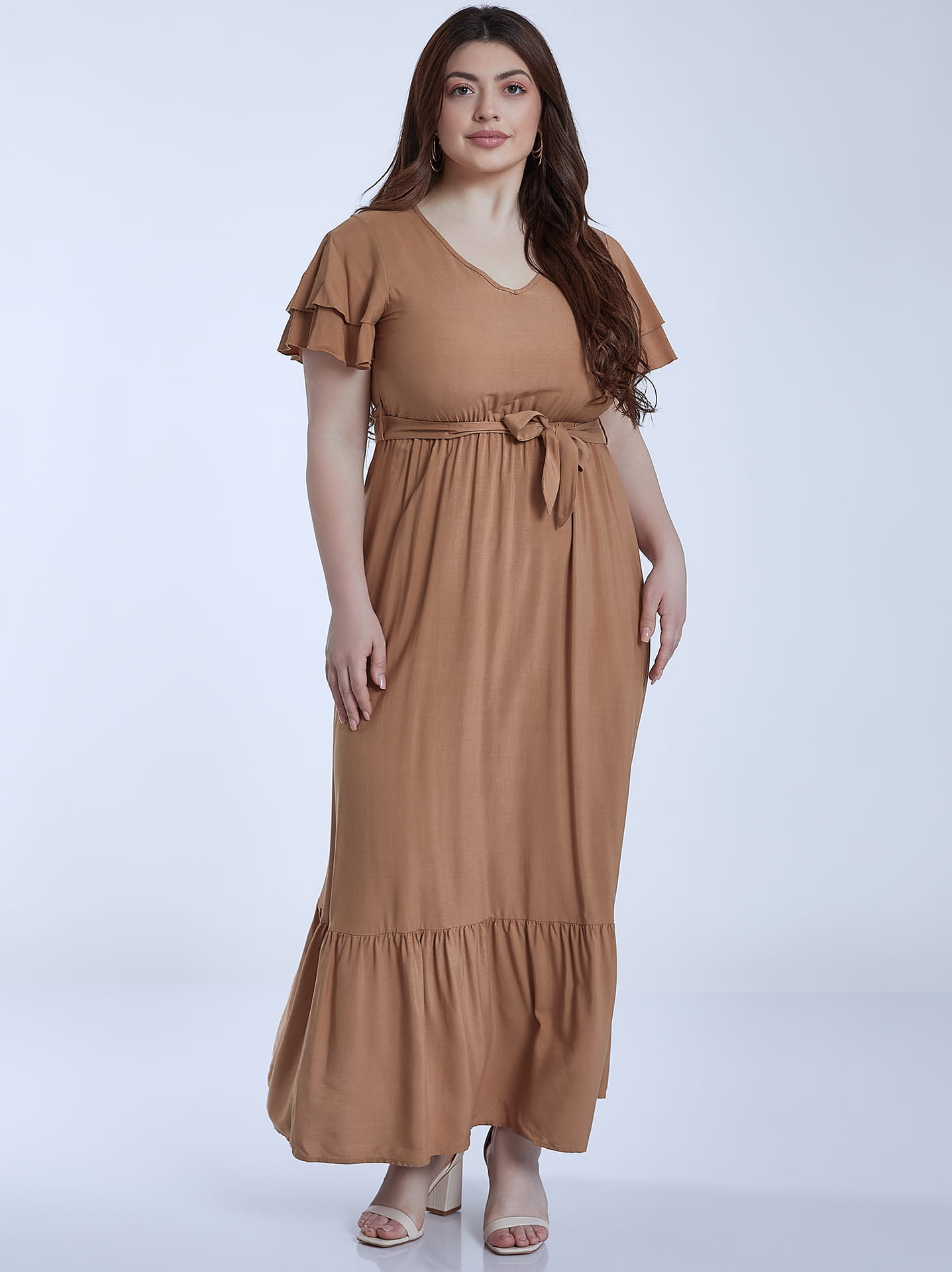 Cotton dress with ruffles curvy in light brown | Celestino