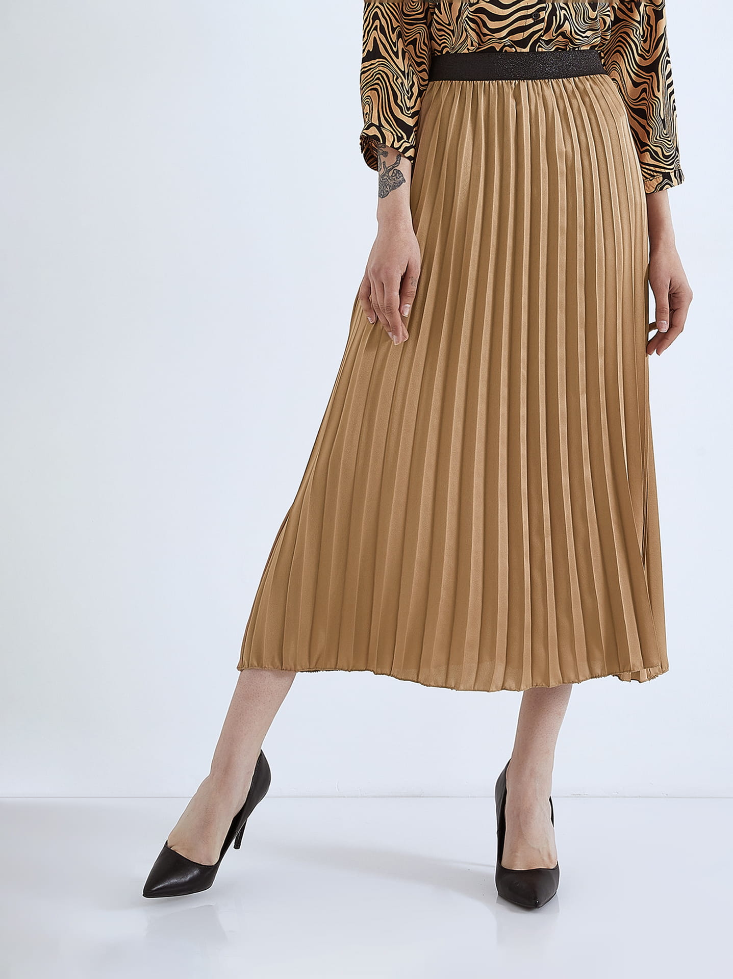 Camel midi cheap skirt