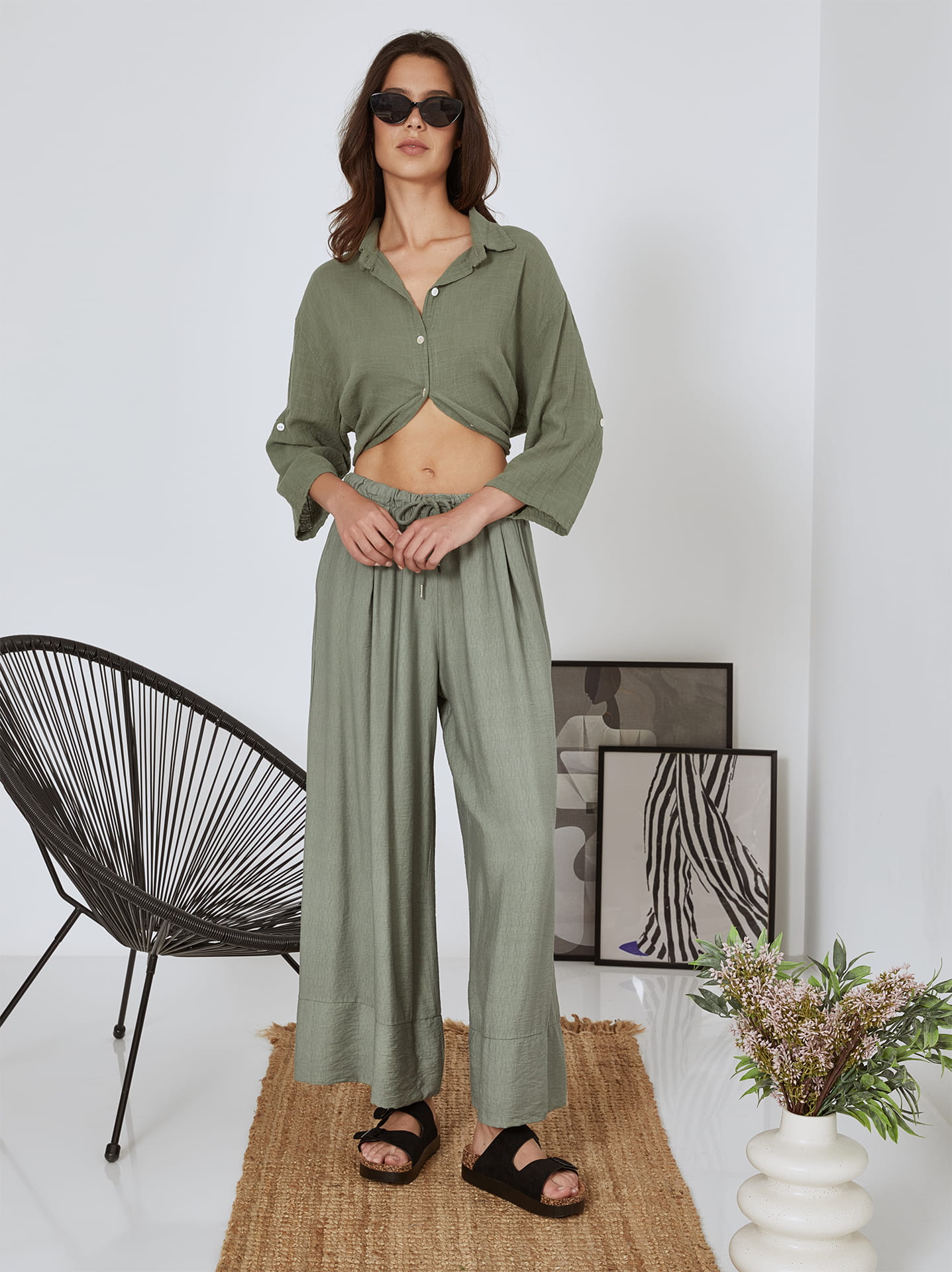 Wide leg trousers with elastic waistband in khaki, 11.99