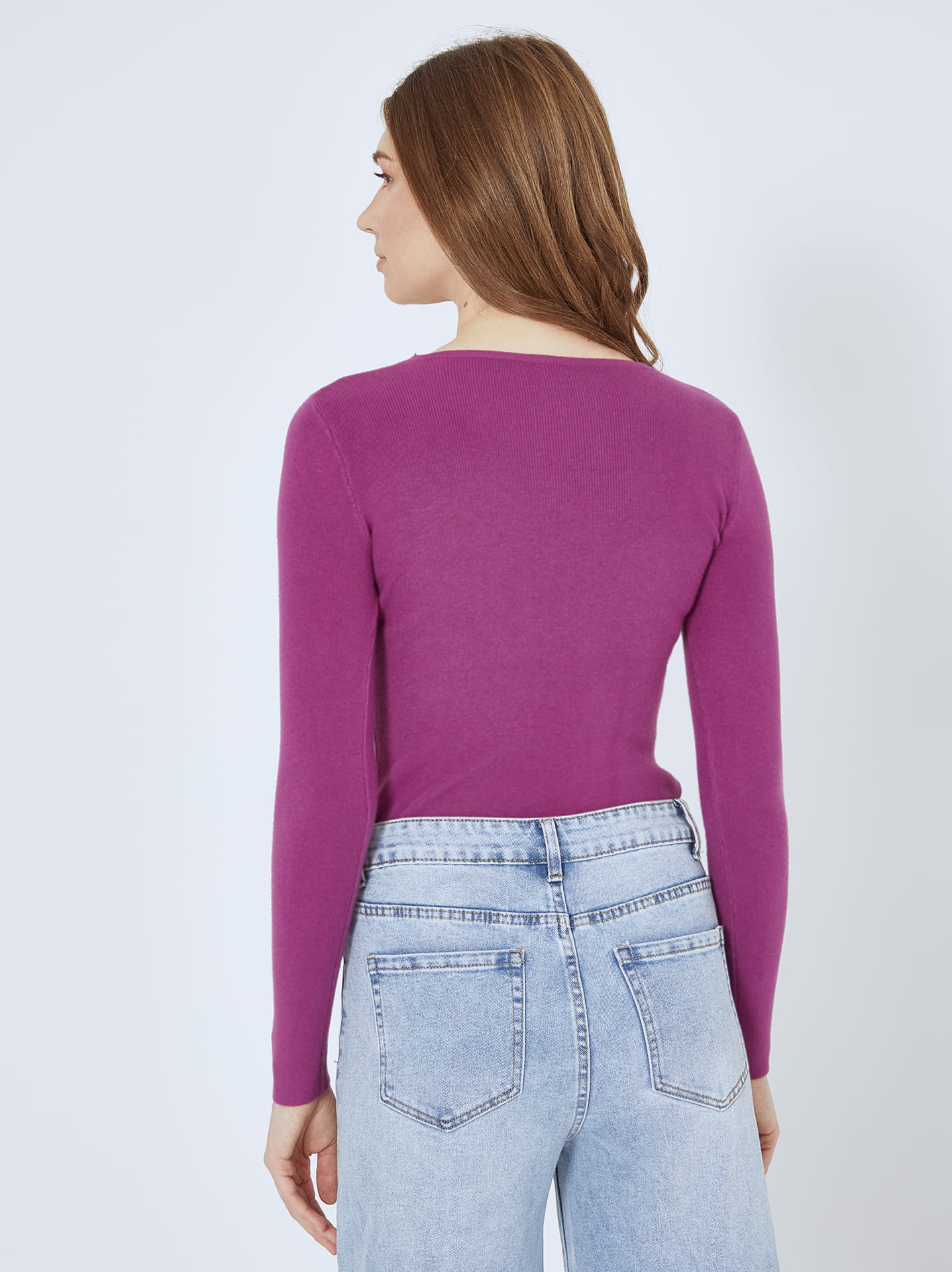 Top elastic with v neckline in purple, 11.99€ | Celestino