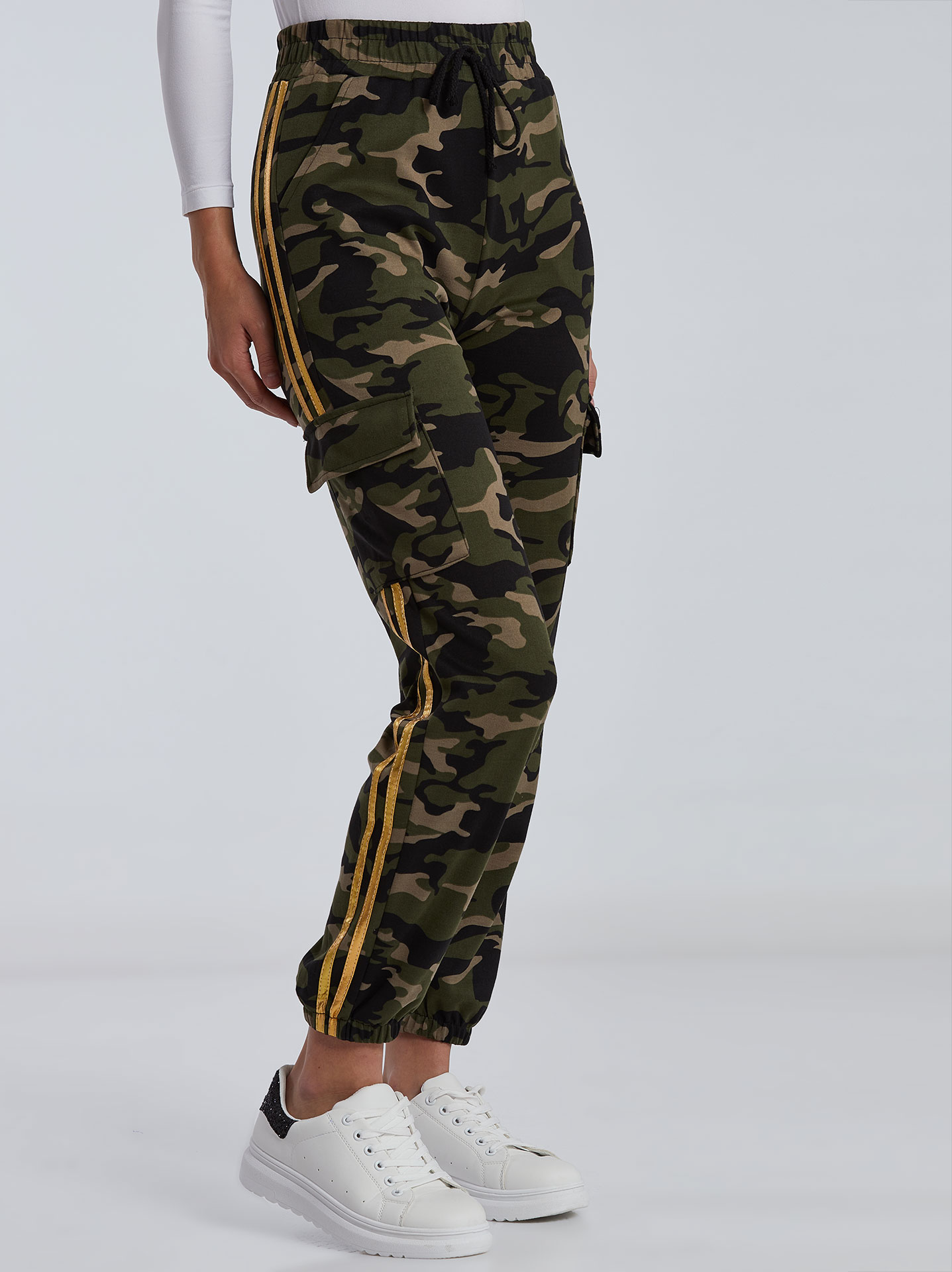 Army sweatpants with pockets in khaki gold Celestino