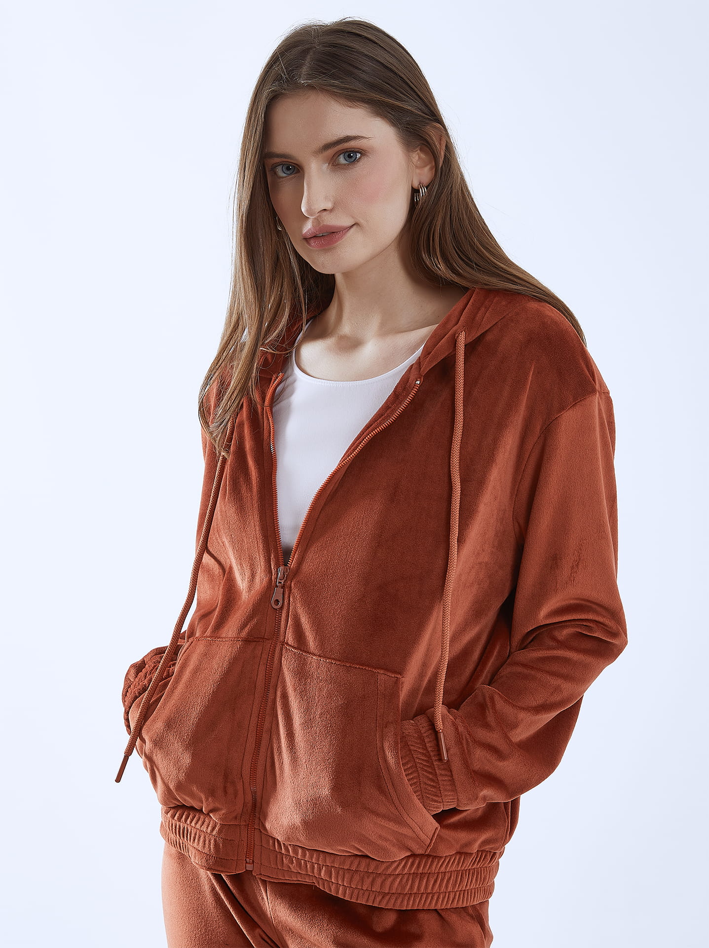 Velvet cardigan with pockets in terracota, 14.99€