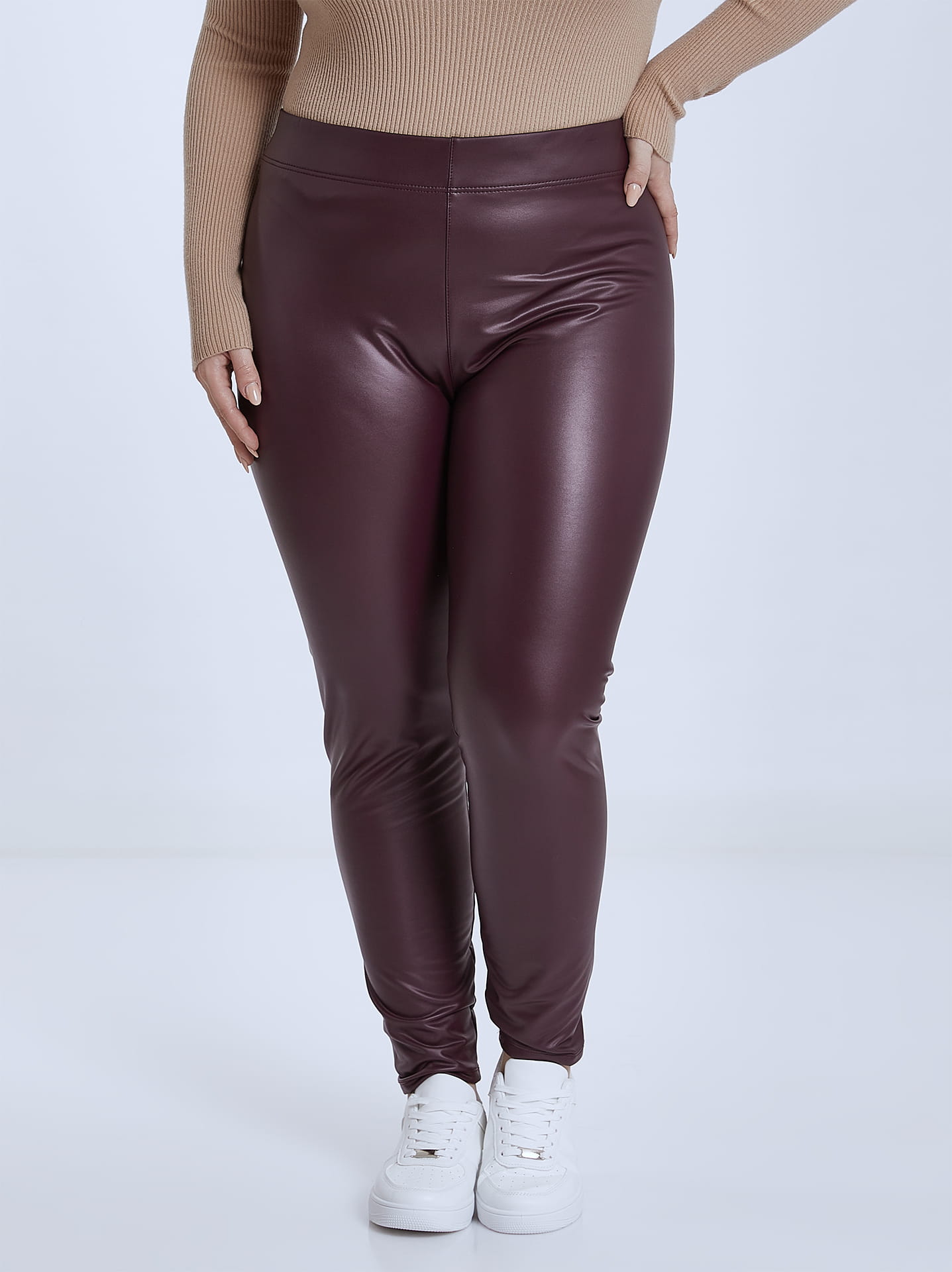 Leather effect leggings with fleece lining curvy in dark purple