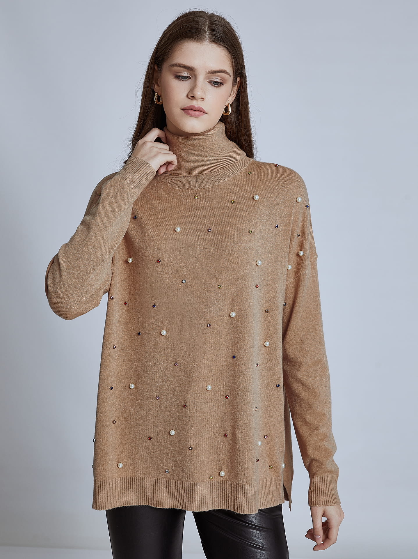 Turtleneck with outlet pearls