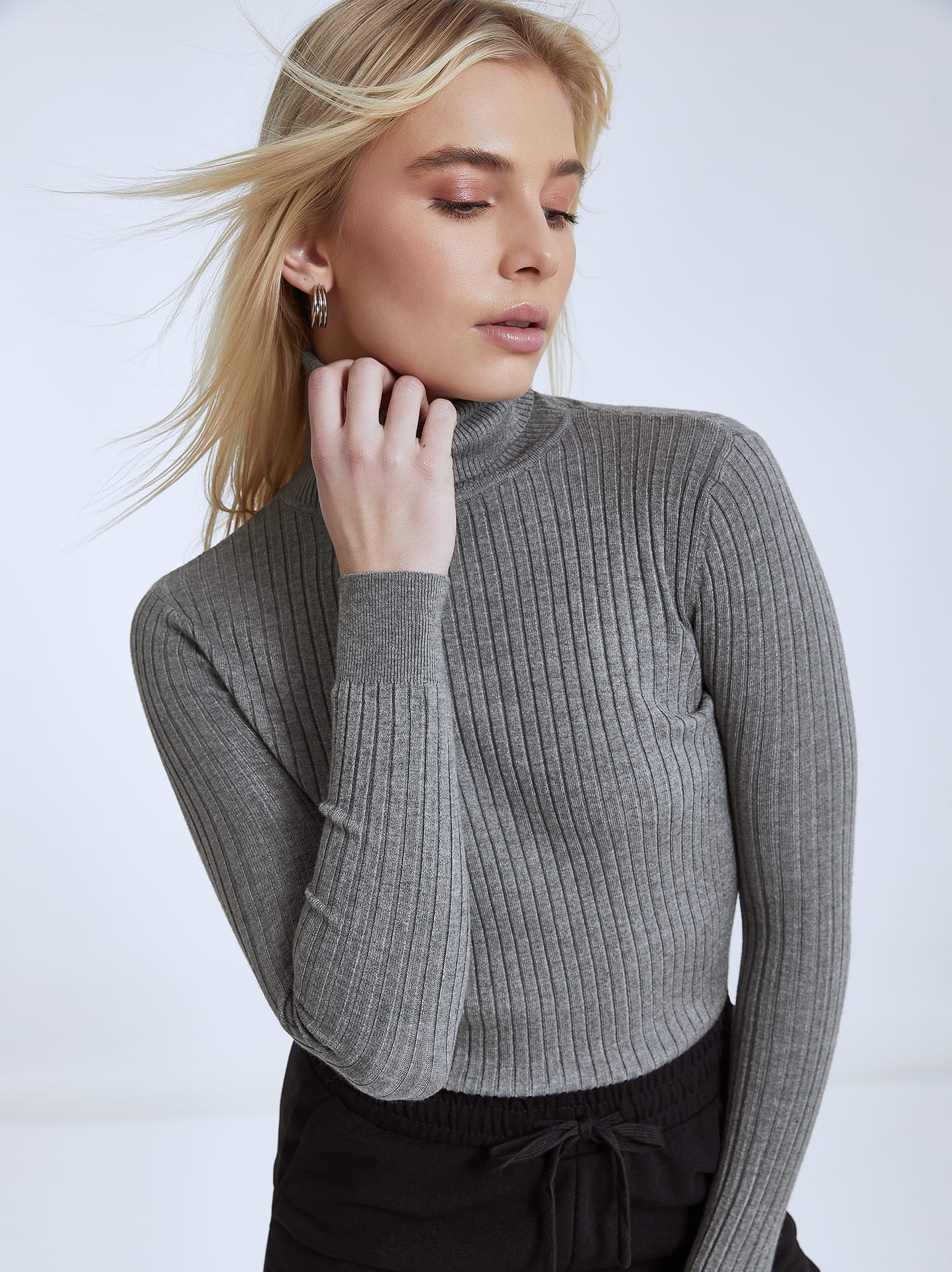 Grey ribbed turtleneck best sale