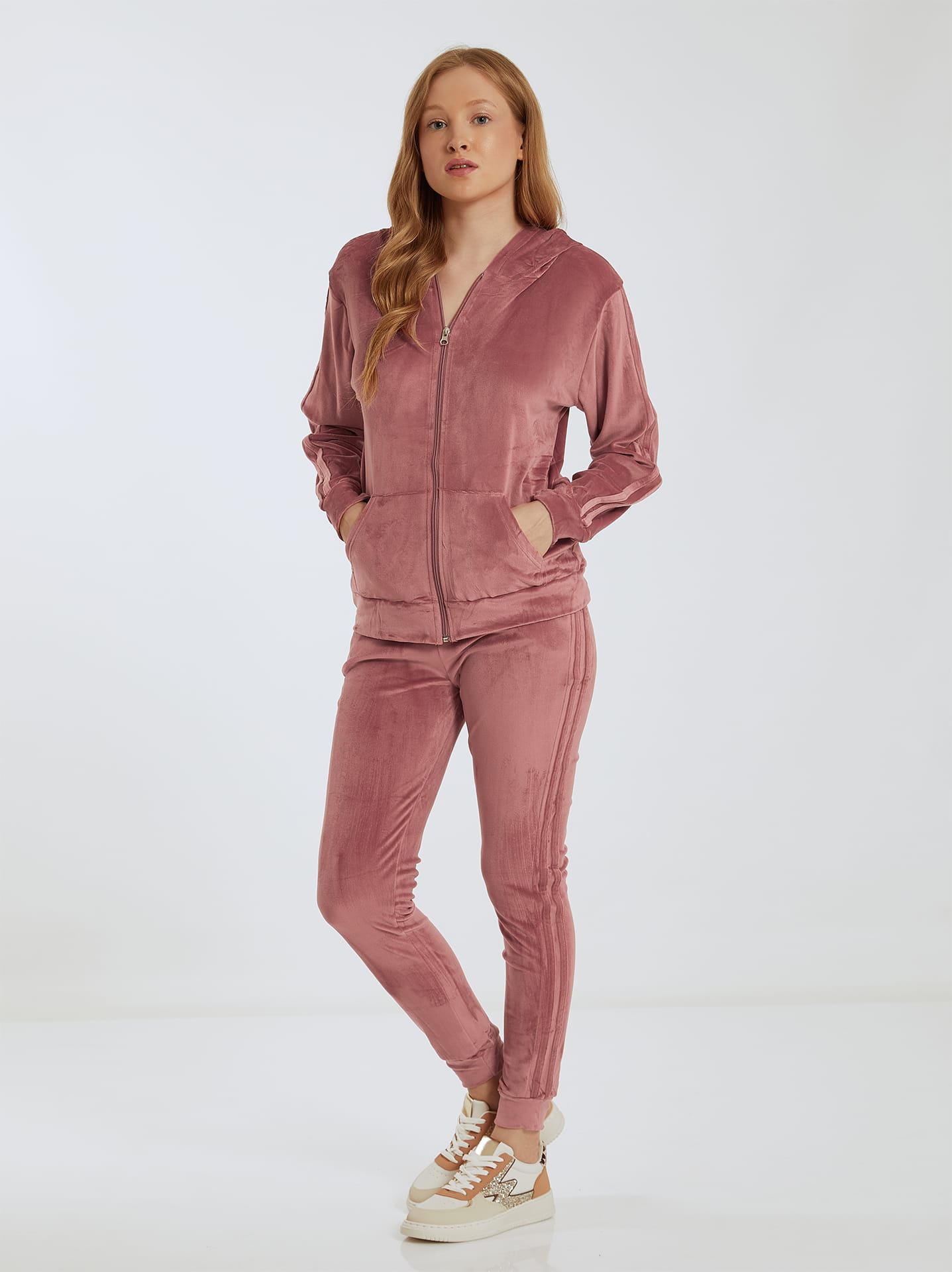 Velvet tracksuit set in dusty pink 19.99 Celestino