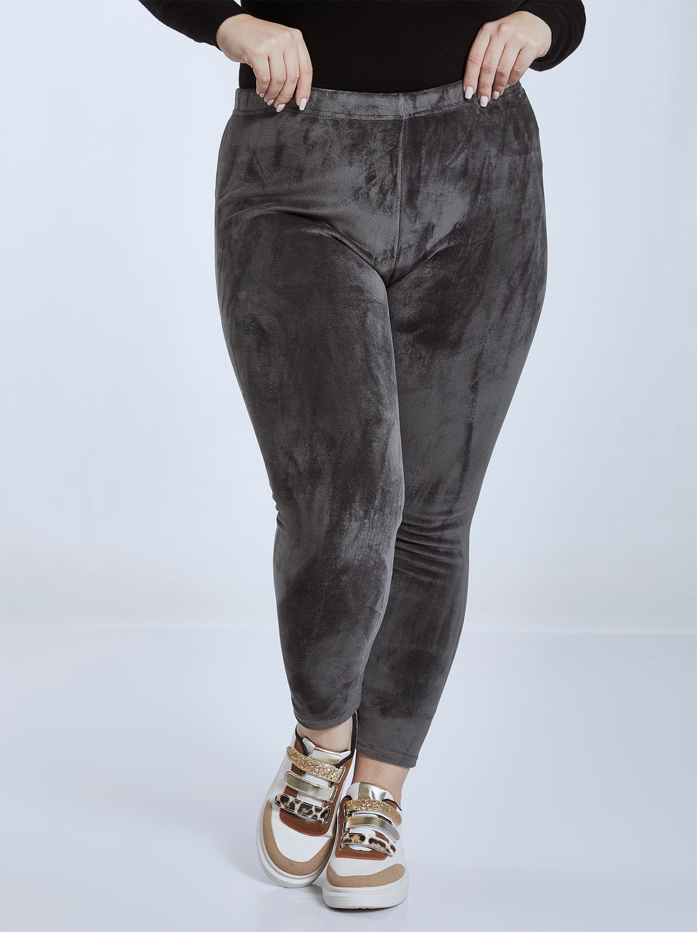 Velvet leggings curvy in grey, 5.99€