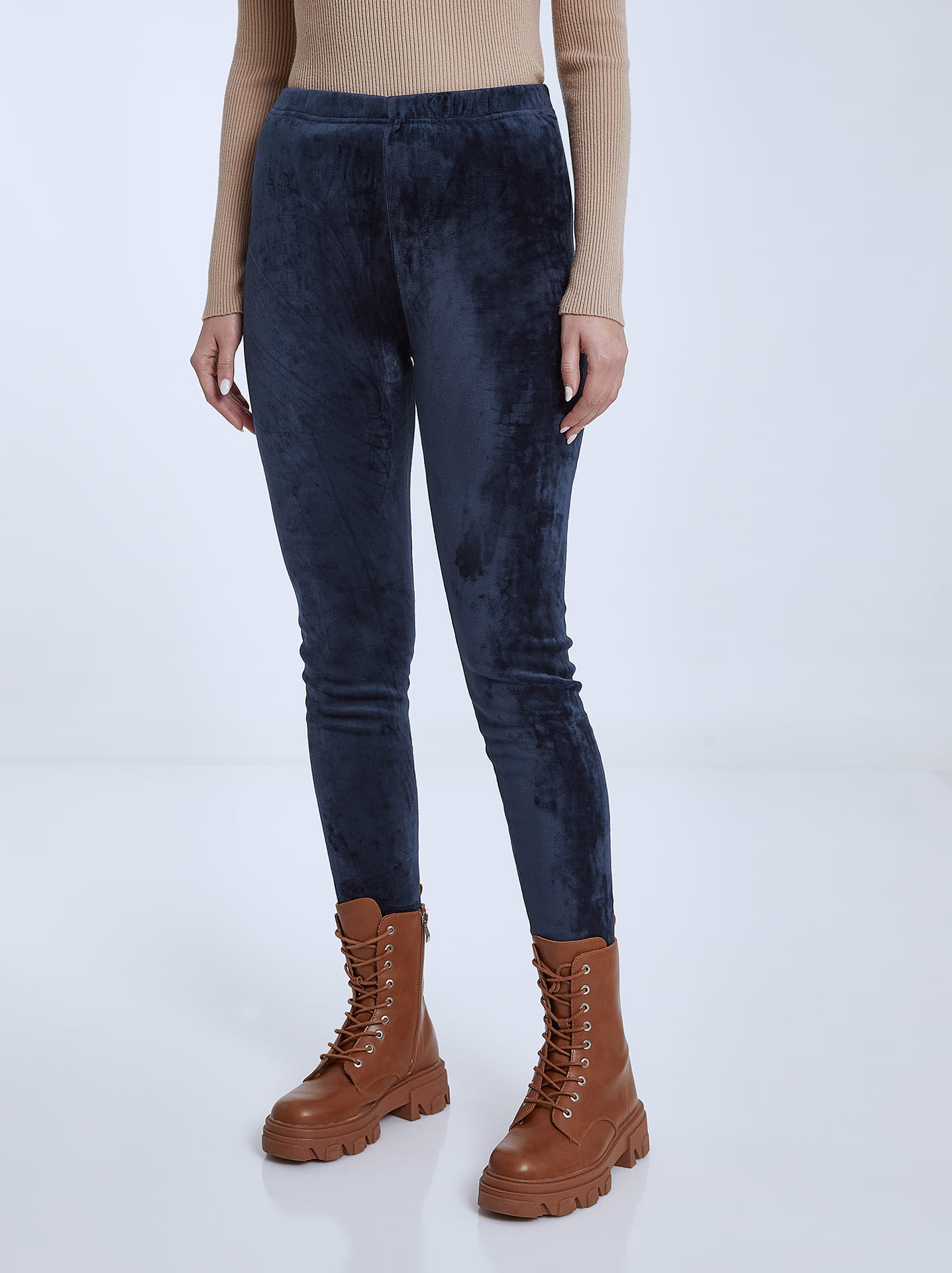 Velvet leggings with fleece lining in dark blue, 7.99€