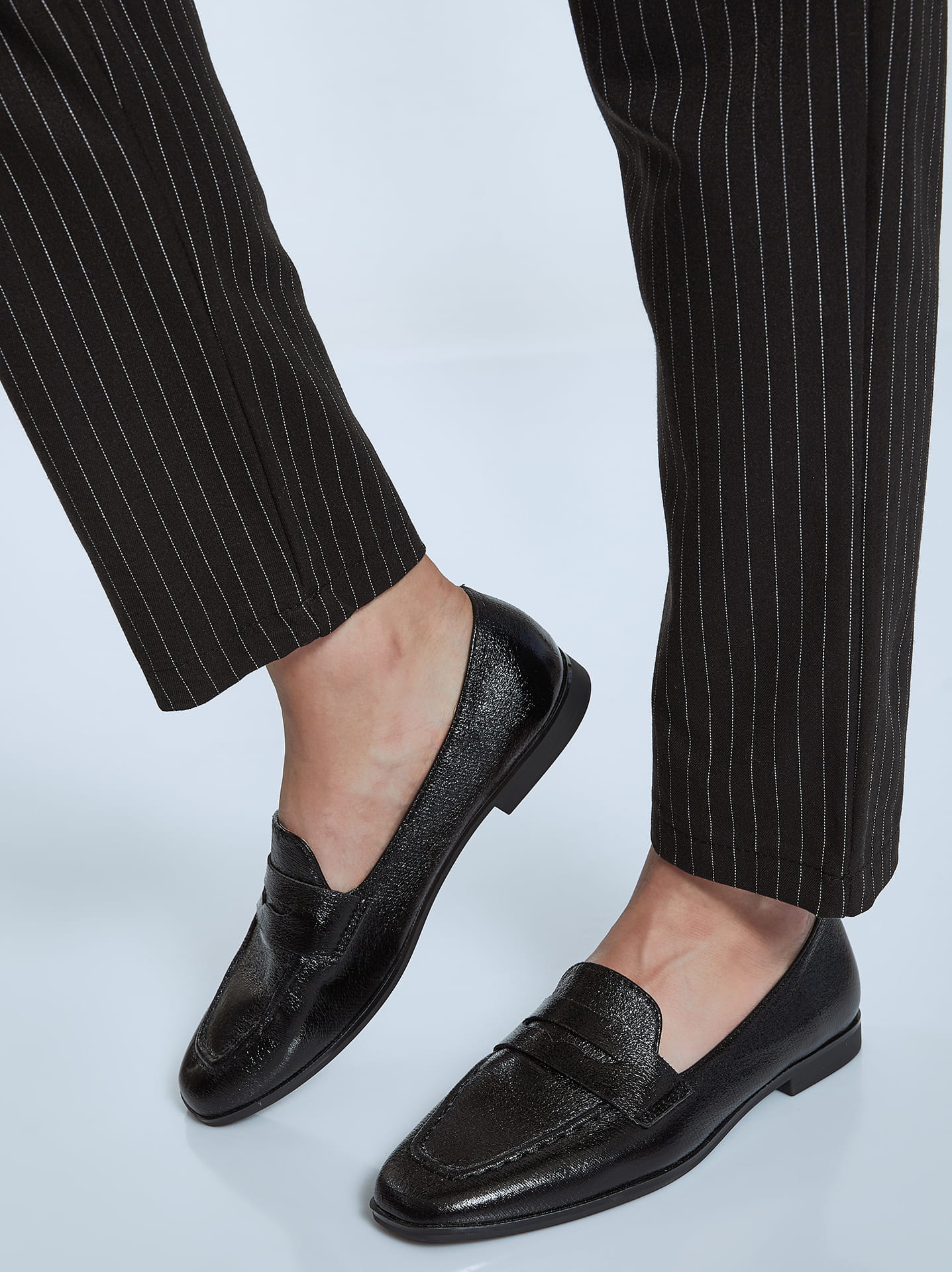 Shining loafers on sale