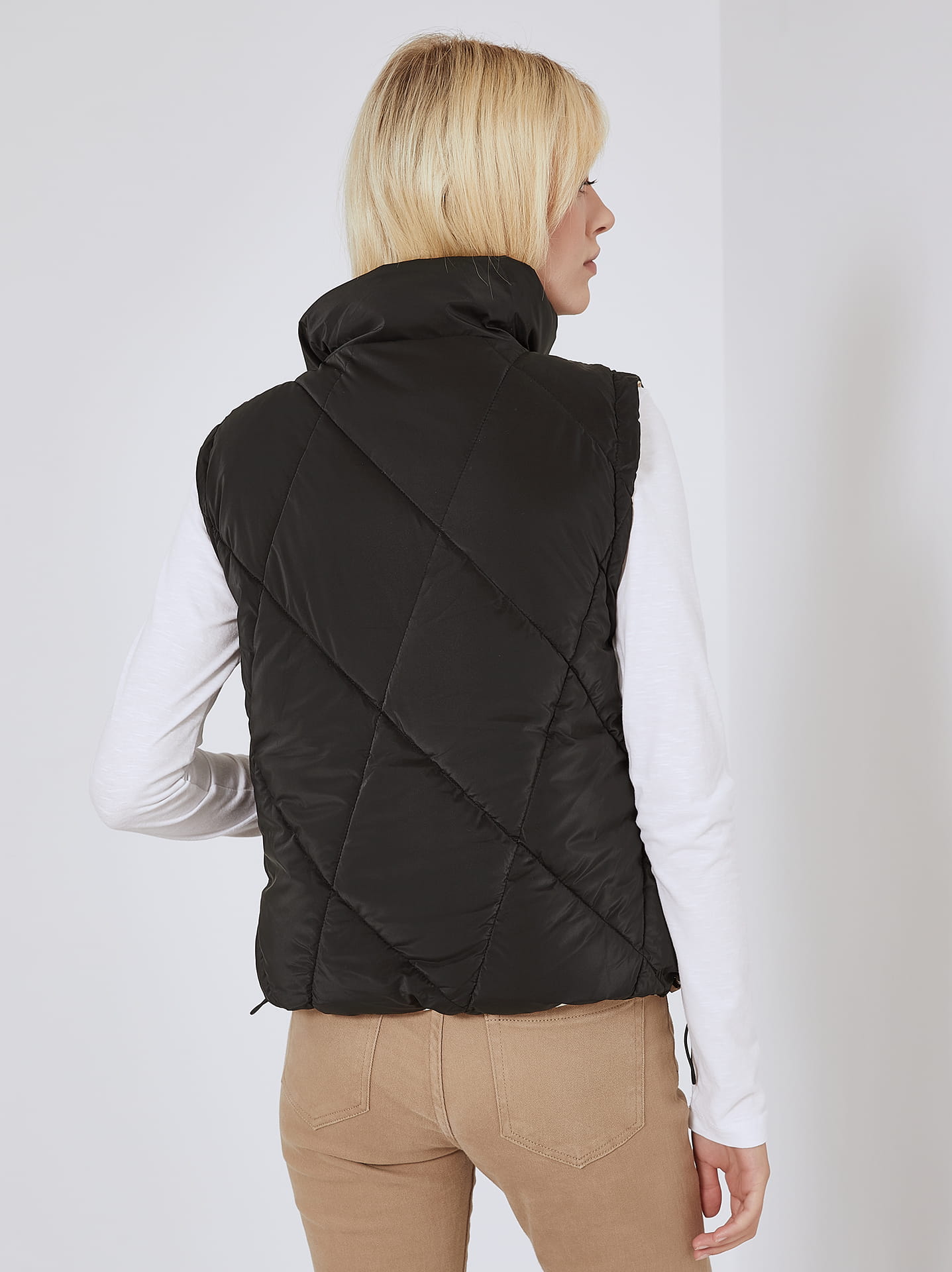 [SEVENTEEN着用]Reverse overfit black sleeveless vest _ 2色 OVERSIZE VEST 50TH ANNIVERSARY - Black | ZARA United States